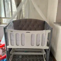 تخت کنارمادر