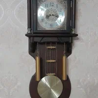ساعت دیواری سالم و خیلی تمیز