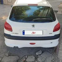 پژو 206