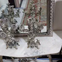 آینه و دوتا شمعدان