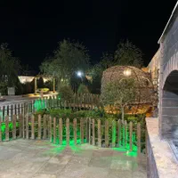 اجاره ویلا استخردار روباز آبگرم/ اصفهانک زیبا|اجارهٔ کوتاهمدت ویلا و باغ|اصفهان, آبشار|دیوار