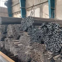 استخدام کارگر ساده