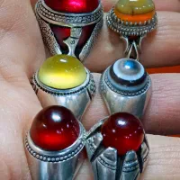 انگشتر عقیق یمنی تراشدار یاقوت رکابها ممی سعادت