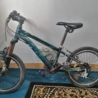 دوچرخه|دوچرخه، اسکیت، اسکوتر|کلاله, |دیوار