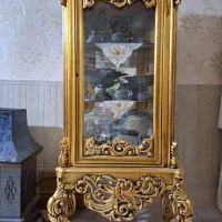 ویترین سلطنتی زیباوشیک