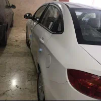 جک j4 سفید ۴۰۲ جی فور|خودرو سواری و وانت|قم, لسانی|دیوار