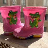 کفش و بوت دخترونه ۳ ساله|کفش و لباس بچه|محمدشهر, همایون ویلا|دیوار