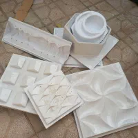 تعدادی قالب سنگ مصنوعی