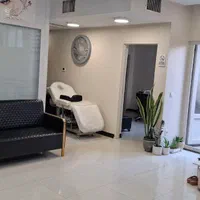 اجاره میز ناخن و تخت مژه|اجارهٔ دفتر کار، اتاق اداری، مطب|تهران, کرمان|دیوار