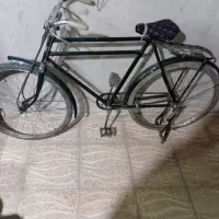 دوچرخه سه مار تازه رسیدگی شده بدنه بدون خط و خش