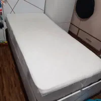 تخت یک نفره