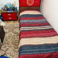 تخت خواب و کمد و پاتختی