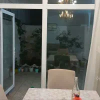 همکف-خیابان-نور-دوخواب-پارکینگ-وحیاط-دار