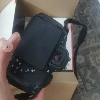کنون 700 d