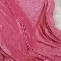 والن پرده کنار مخمل رنگ صورتی کمرنگ|پرده، رانر، رومیزی|تهران, دانشگاه علم و صنعت|دیوار