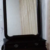 میز و آیینه