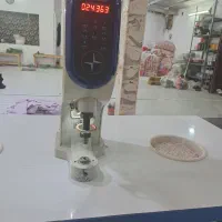 دستگاه پرس دکمه دیجیتال