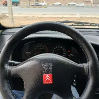 پژو ۴۰۵ بی رنگ مشکی