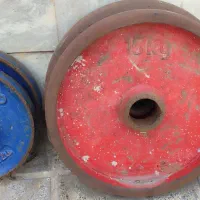 وزنه دیسک هالتر ۱۵ کیلویی و ۱۰ کیلویی