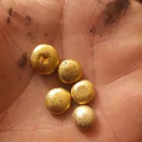 سنگ و خاک طلا