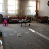 اجاره واحد ۱۷۰ متری بر خیابان رازی