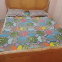 تخت دونفره چوب