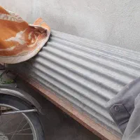 کرکره گالوانیزه قدیمی بدون فنر