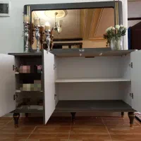 آینه و کنسول