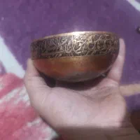 دخل صفوی و کهنه به شرط خط قلم پهلوی|کلکسیون اشیاء عتیقه|شیراز, میرزاکوچک خان|دیوار