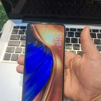 پوکو F4فایو جی