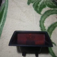 چراغ خطر پشت شیشه