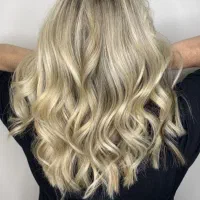 هایلایت رنگ و مش و تمام دکلره پایه 800 هزار تومن|خدمات آرایشگری و زیبایی|ارومیه, |دیوار