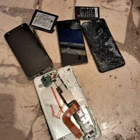 ۴ عدد گوشی ۱ عدد تبلت|موبایل|کرج, کوی مهر|دیوار