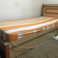 تخت ۱نفره همراه با کشو وایینه|تخت و سرویس خواب|شیراز, بعثت|دیوار