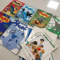 بمب آموزش زبان کودکان و نوجوانان - 11 تا کتاب