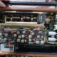 رادیو عتیقه وآنتیک بسیار قدیمی سلنا سالم در حد نو|کلکسیون اشیاء عتیقه|همدان, |دیوار