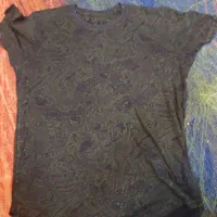 تی شرت و شلوار|لباس|نور, |دیوار