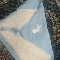 پتو دور پیچ نوزاد