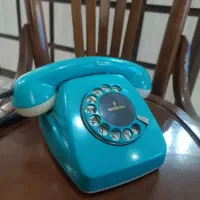 تلفن آنتیک و قدیمی زیبا