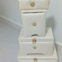 کفش نو وصندوقچه جانماز  با قیمت مناسب