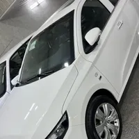 تارا وی 4 ال ایکس، مدل ۱۴۰۴