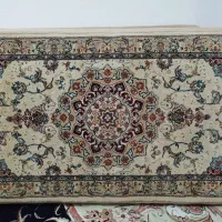 پشتی فرشی(ماشینی) در حد نو کاملا سالم بدون زدگی