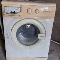 لباسشویی سلام در حد نو