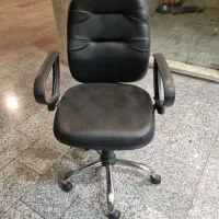 صندلی چرمی نو