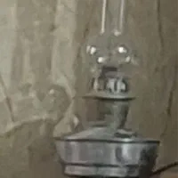 چراغ سالم به فروش می‌رسد