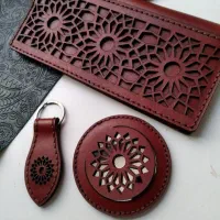 آموزش کیف دوزی و چرم دوزی و نقاشی روی چرم|خدمات آموزشی|اراک, |دیوار