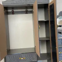 فروش ویژه کمد بزرگ سه درب وکیوم و هایگلاس|جاکفشی، کمد، دراور|سنندج, |دیوار