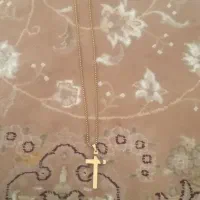 یک زنجیرطلایی رنگ هرکی خاست پیام بده