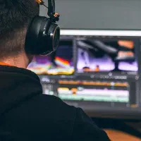 کارآموز تدوینگر یا تدوینگر