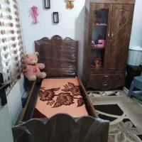 تخت یک نفره با کمد